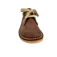 Front-on view of the Duckfeet Jylland Cocoa shoe showing the broad rounded toe and cream laces
