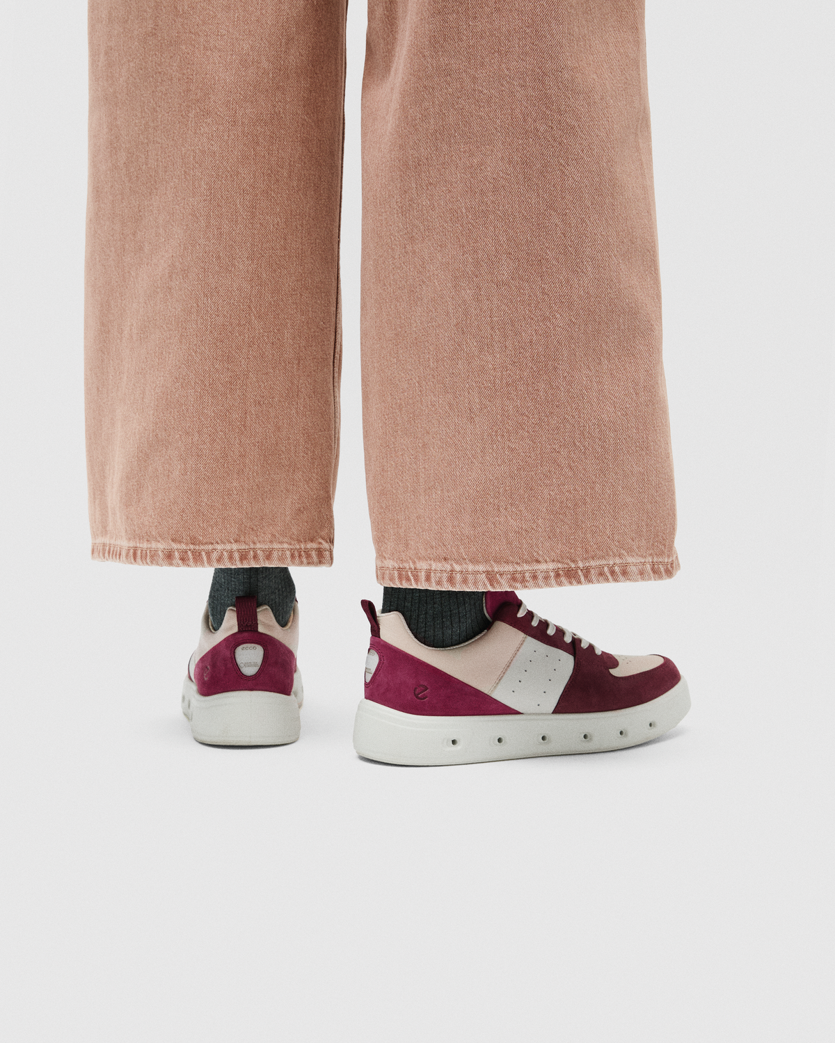 ECCO Street 720 W Bubblegum