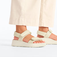 Birkenstock Theda in Ecru