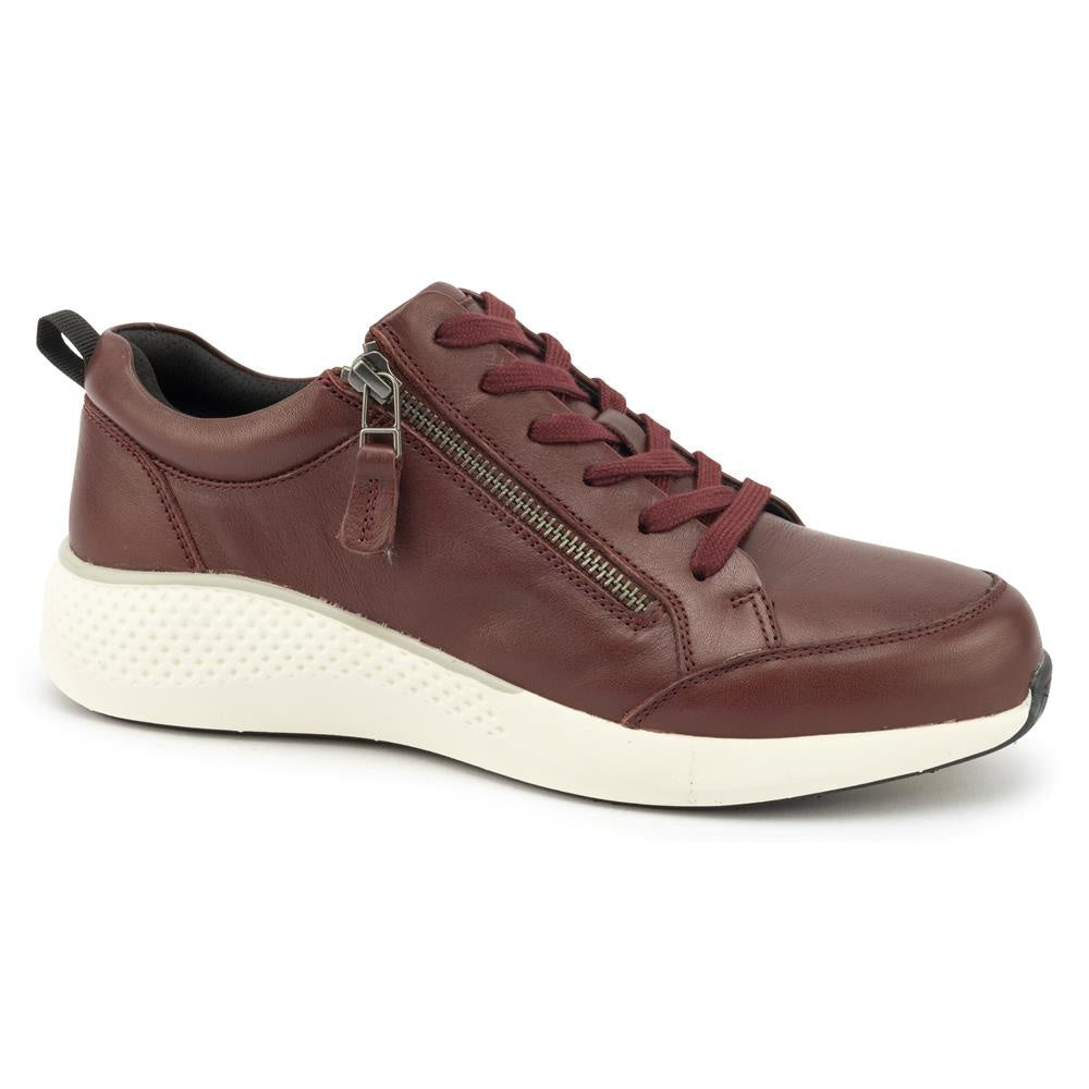 Kelsey Red Sneaker | Zip Up and Go in Comfort
