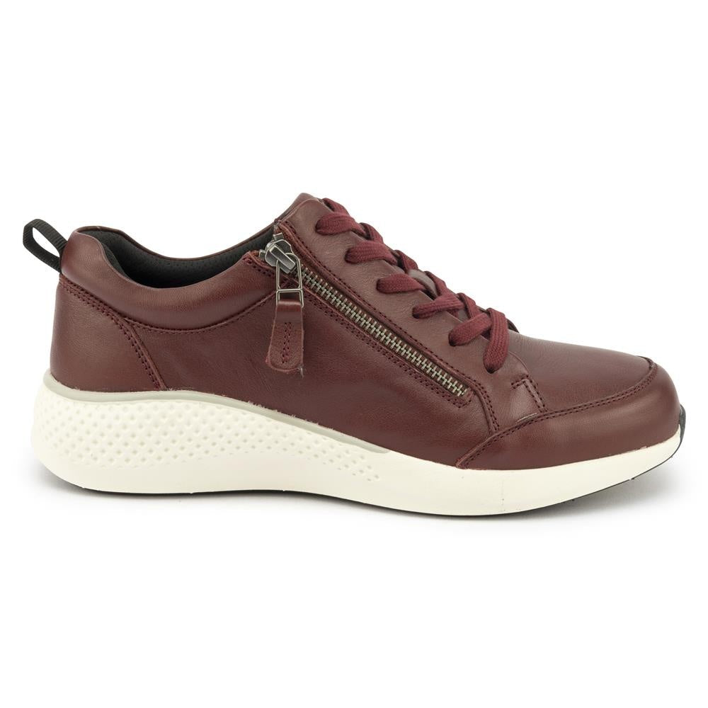 Kelsey Red Sneaker | Zip Up and Go in Comfort