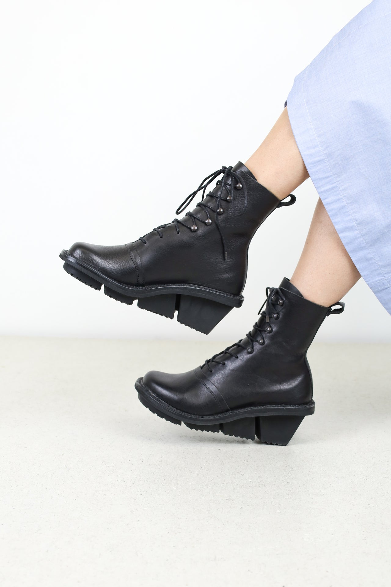 Lady F Waw Black Leather Boot