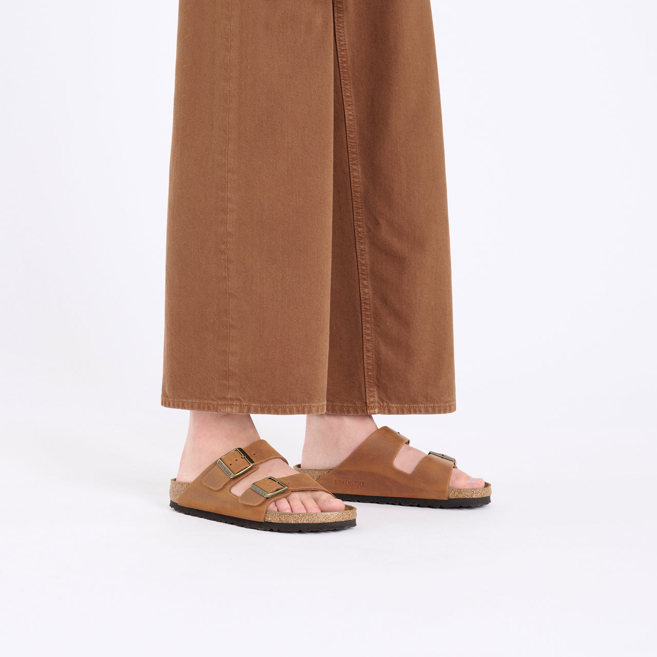 Arizona Sandal Cognac Oiled Leather Narrow