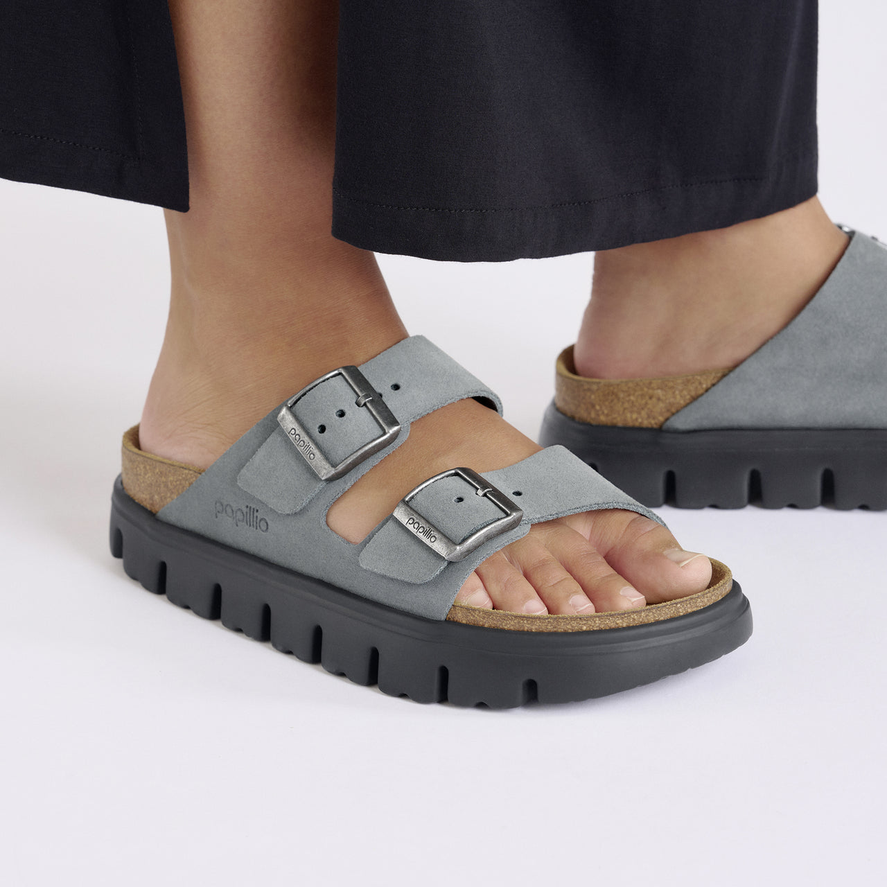 Arizona Chunky Basalt Grey Suede Narrow